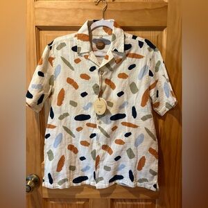 Common People Contour Short Sleeve Button
Down shirt men’s S NWT